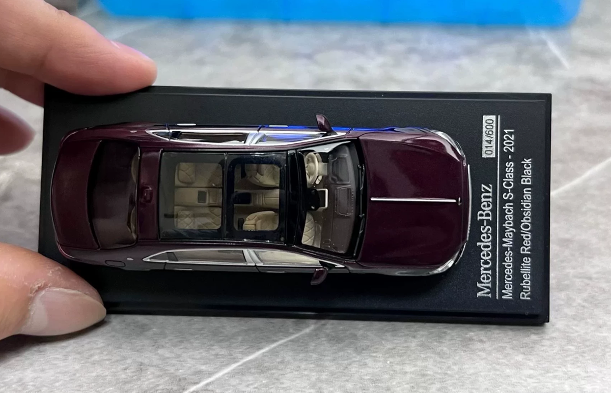 AR 1/64 Mercedes-Maybach S680 2021 Rubellite Red Limited 600