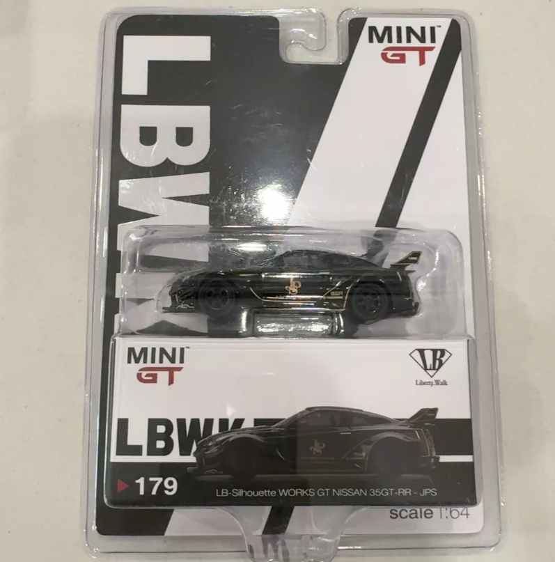 MINIGT 1:64 LBWK Nissan 35GT-RR #179 JPS Livery Diecast Model