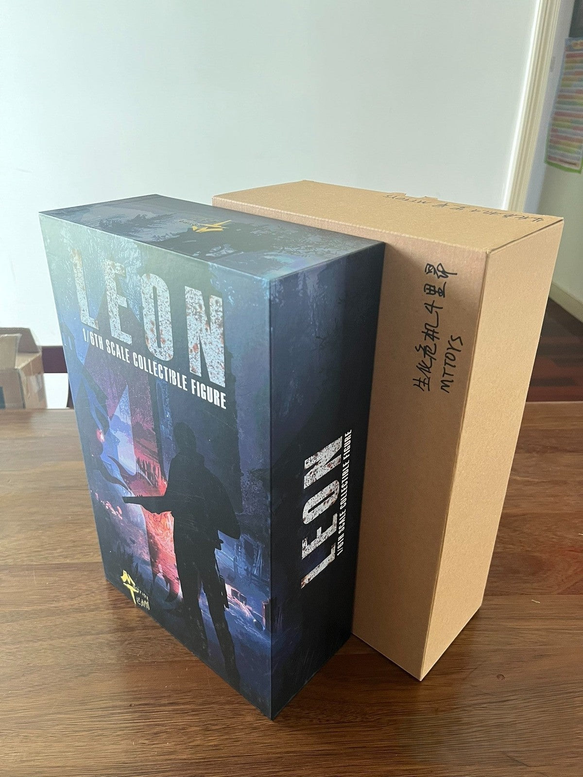 Master Team 1/6 Leon Kennedy Resident Evil 4 Action Figure MT Toys