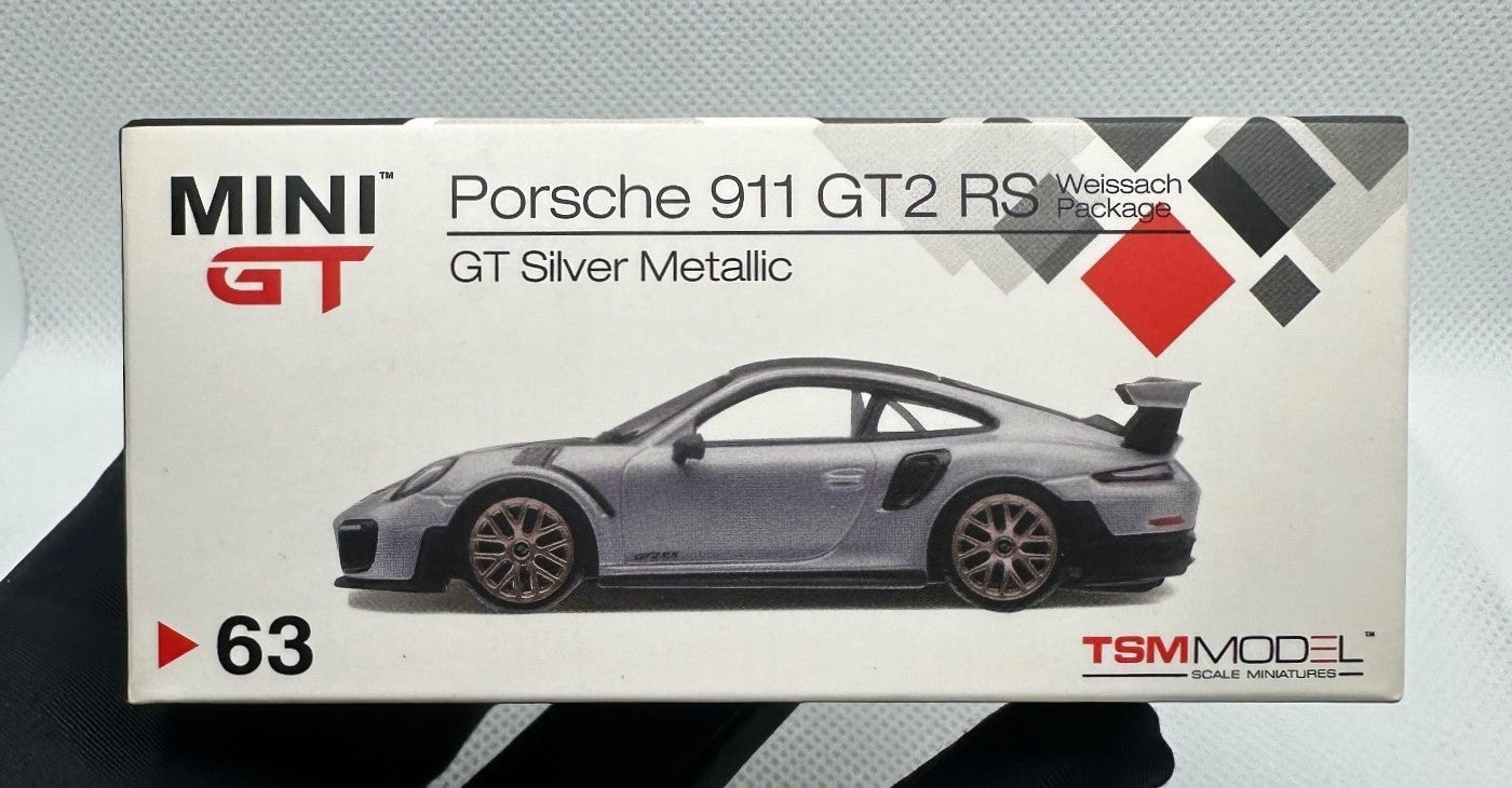 Mini GT Porsche 911 GT2 RS Weissach Package GT Silver Metallic 1/64