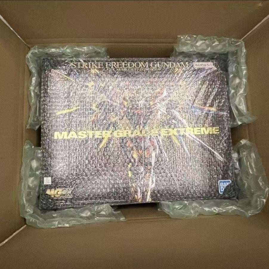 Bandai MGEX 1/100 Strike Freedom Gundam ZGMF-X20A MG Extreme LED Compatible SEED