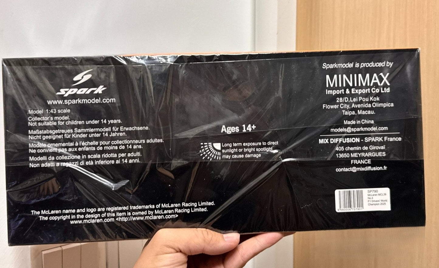 Spark Lando Norris 2025 F1 World Champion McLaren MCL39 Set 1/43