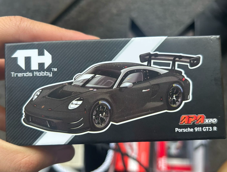 Trends Hobby 1/64 Porsche 911 GT3 R Carbon Fiber Foshan APA