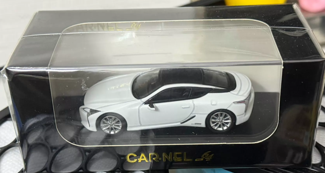 Kyosho CARNEL 1:64 Lexus LC500h White Diecast Model