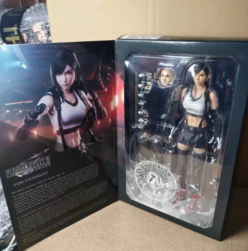 Play Arts Kai Final Fantasy VII Remake Tifa Lockhart Action Figure