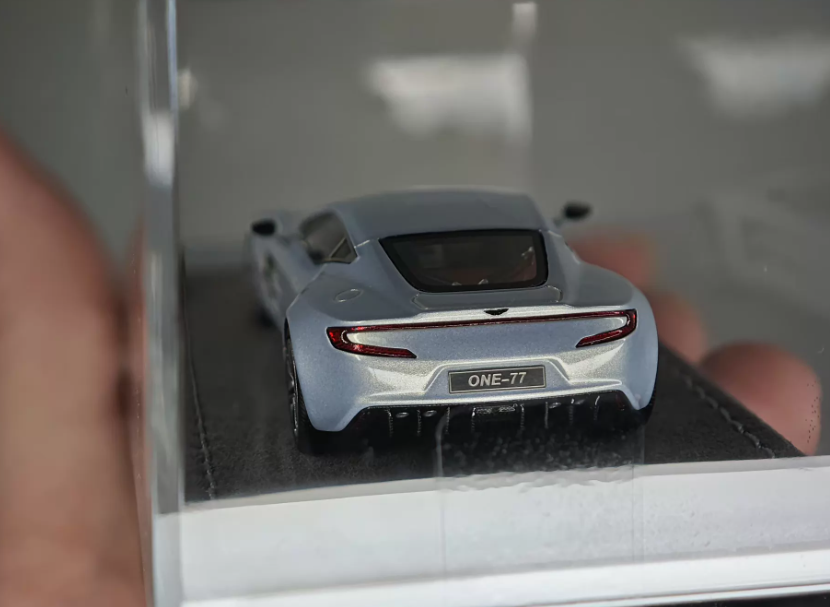 Deep Maker 1/64 Aston Martin One-77 Mako Blue Model