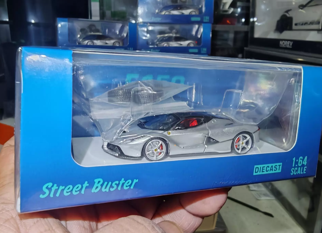 Street Buster 1/64 Ferrari LaFerrari Silver