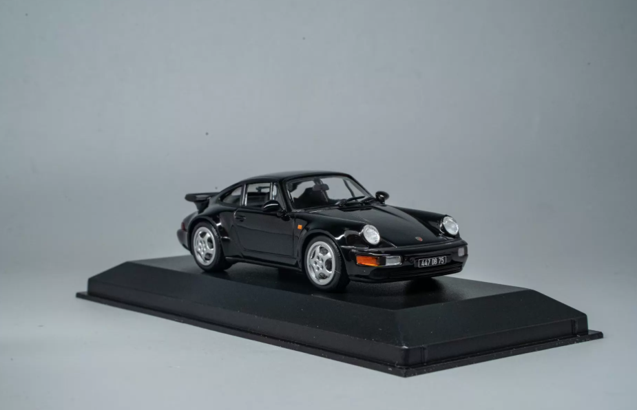 Minichamps 1/43 Porsche 911 Turbo 964 Black