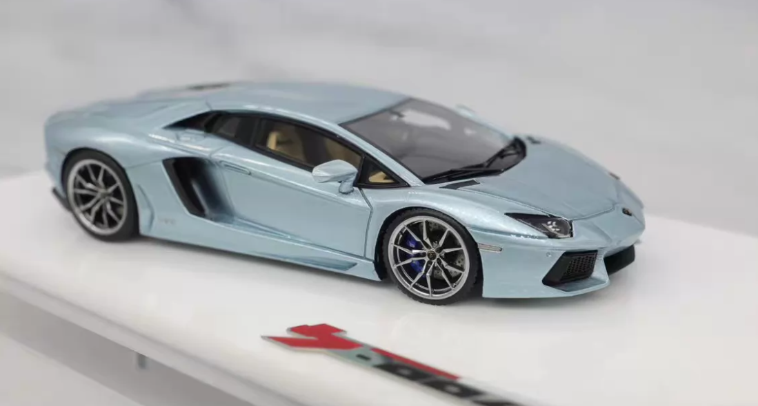 Tardis 1/64 Lamborghini Aventador LP700-4 Ice Blue