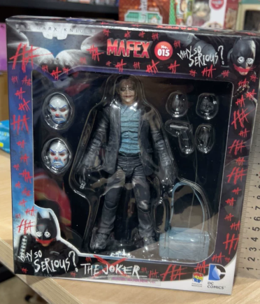 MAFEX No.015 The Dark Knight Joker Bank Robber Ver.