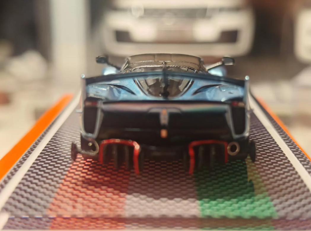 U2 1/64 Ferrari FXX-K Evo Metallic Blue Limited 199
