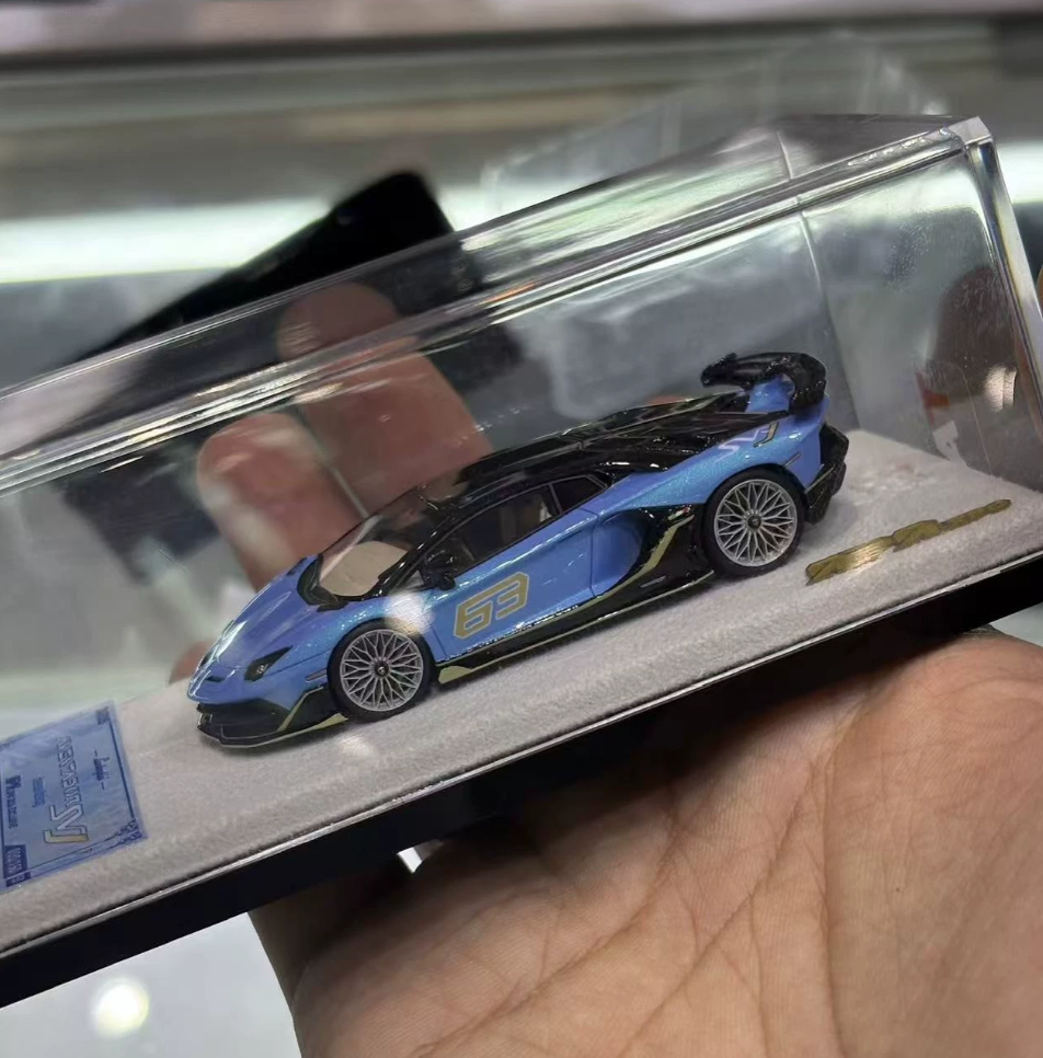 TARDIS x Made in Heaven 1/64 Lamborghini Aventador SVJ 63