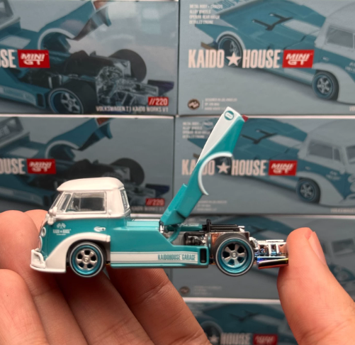 MINI GT x Kaido House KHMG220 Volkswagen T1 Kaido Works V1