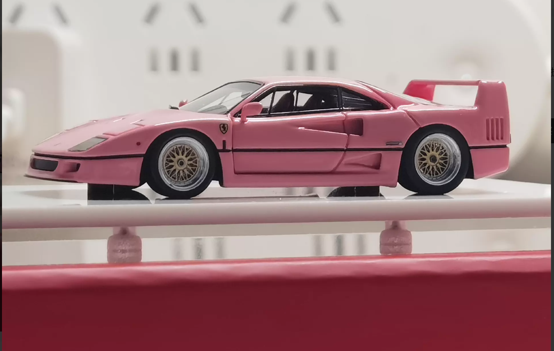 MY 1/64 Ferrari F40 Classic Series Pink Resin Model