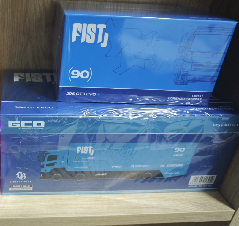 GCD 1/64 Fuso Super Great Hino 300 FIST Luminous Blue Set Foshan