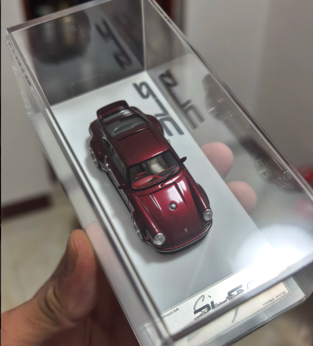 DeepMaker 1:64 Porsche 911 DLS Cherry Red Resin Model
