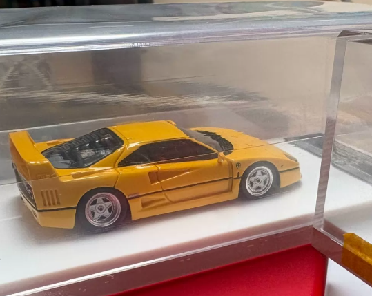 1/64 DMH Ferrari F40 First Edition Yellow Resin Model