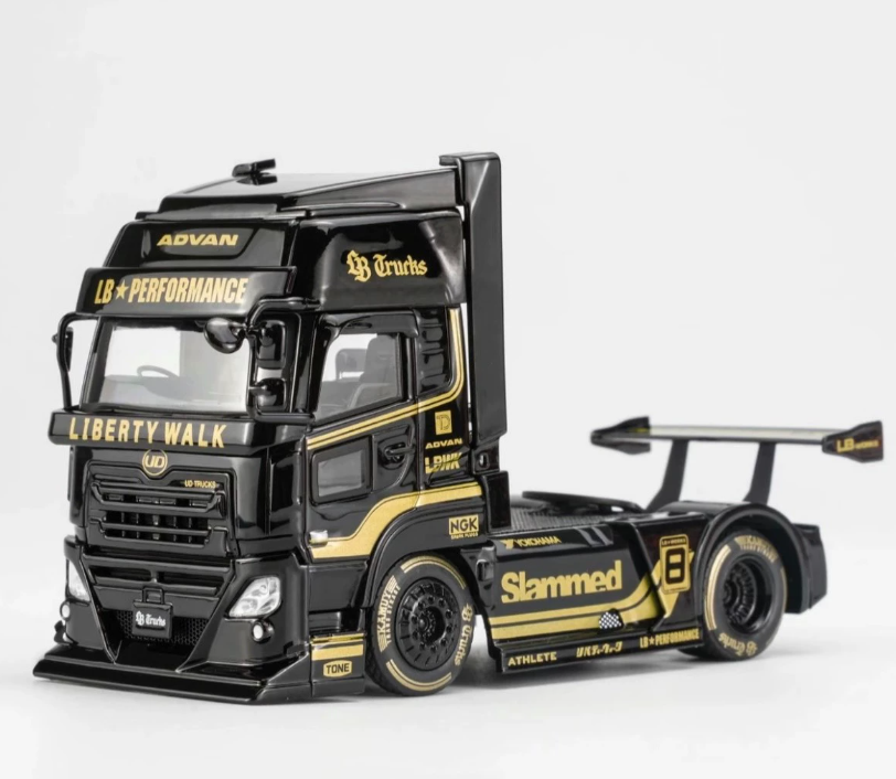 MOTORHELIX 1/64 LB-Trucks UD QUON Head Black Gold Foshan 299