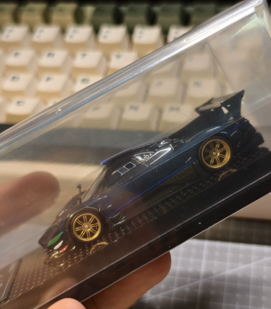DMH 1/64 Pagani Zonda R Blue Carbon Black Wheels Resin Model