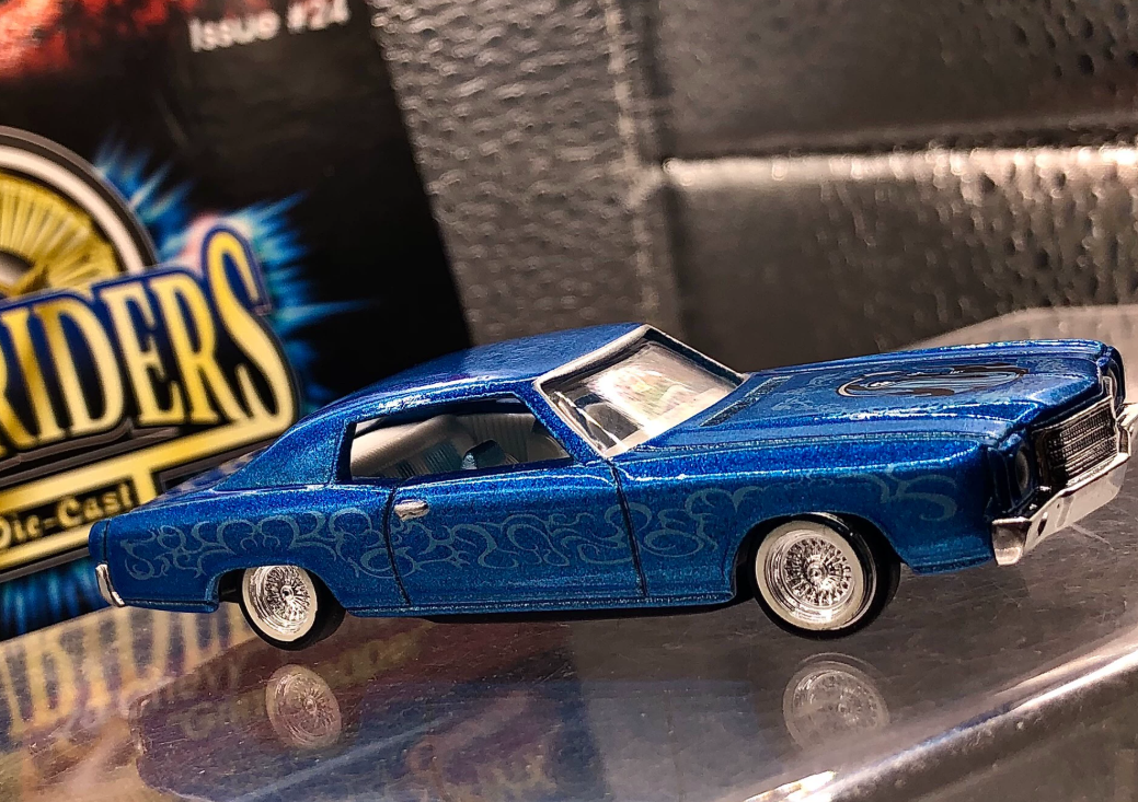 Revell 1:64 '70 Chevy Monte Carlo Lowrider "Grim Reaper" Blue Diecast