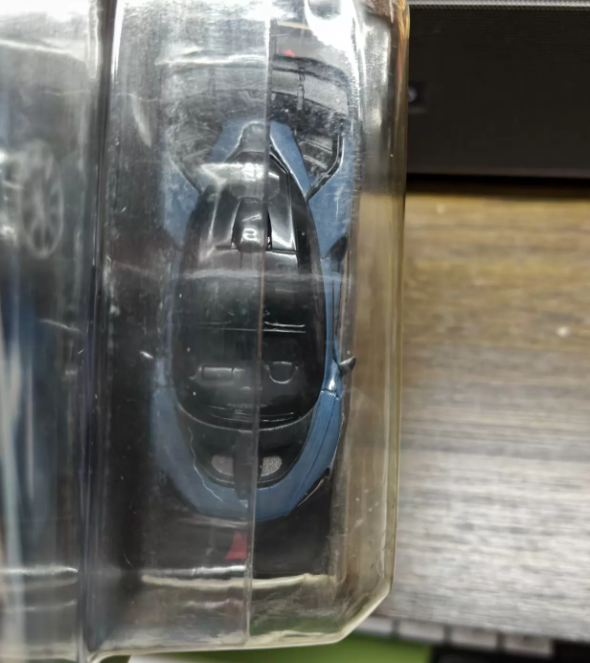 MINI GT 13 McLaren Senna MiJo Exclusive Blister 1/64