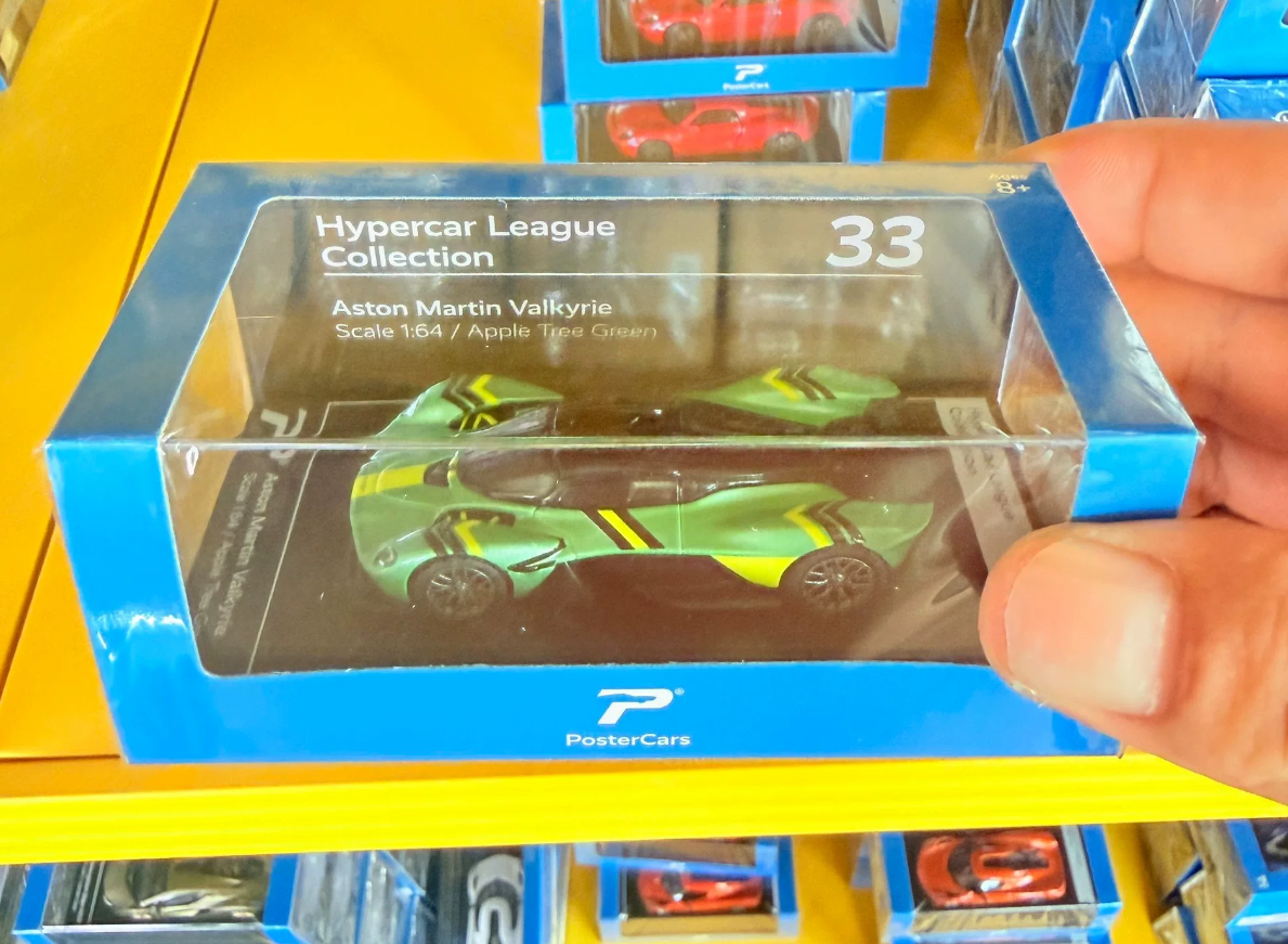 Postercars 1/64 Aston Martin Valkyrie Apple Tree Green Hypercar League 33