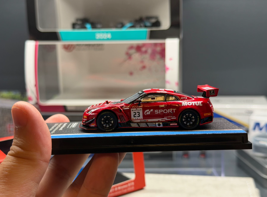 Tarmac Works 1/64 Nissan GT-R Nismo GT3 2018 Blancpain Paul Ricard Test