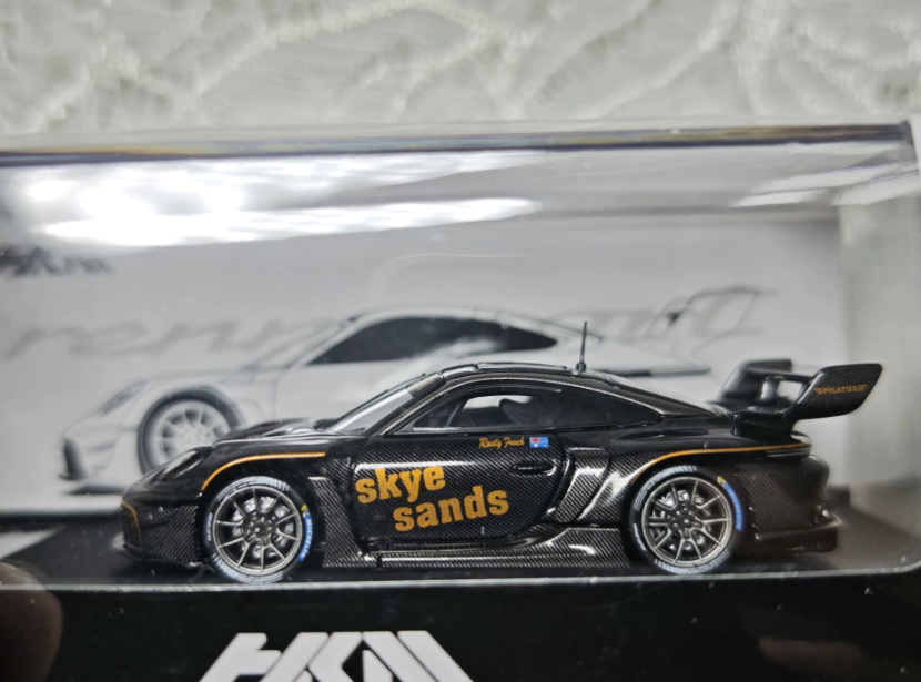 HKM 1/64 Porsche 911 992 GT3 R Rennsport Black Carbon