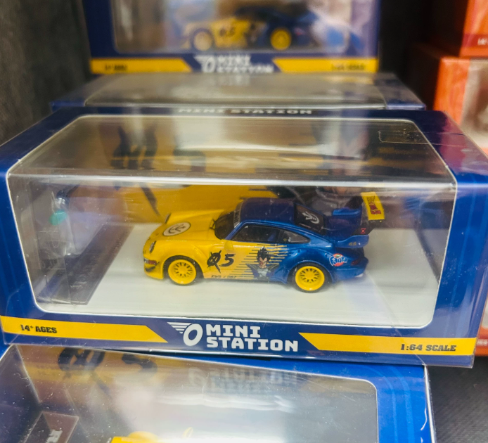 Mini Station 1/64 Porsche 911 RWB964 Dragon Ball Vegeta Figure Alloy Car