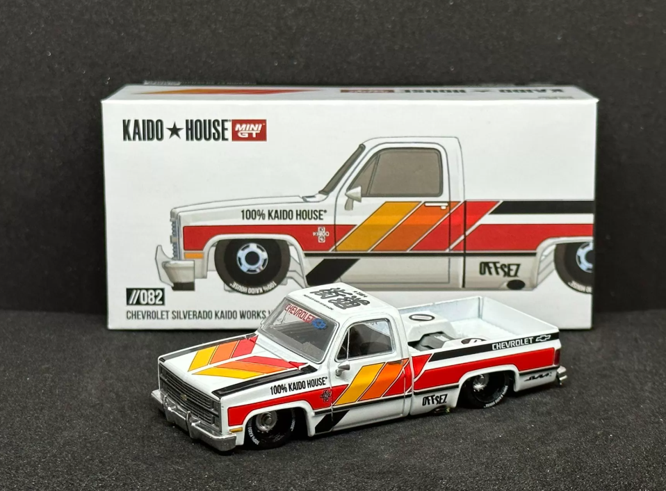 MINIGT 1/64 Chevrolet Silverado Kaido Works V1 KHMG082 Diecast