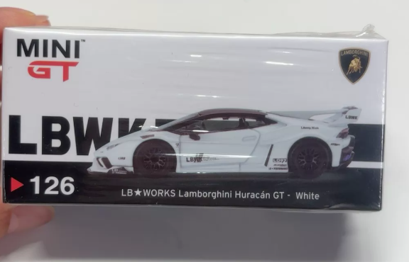MINI GT 1/64 LB WORKS Lamborghini Huracán GT White #126 Diecast