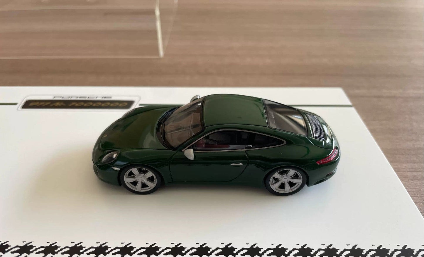 Minichamps 1/43 Porsche 911 No.1000000 Millionth Edition Limited Model