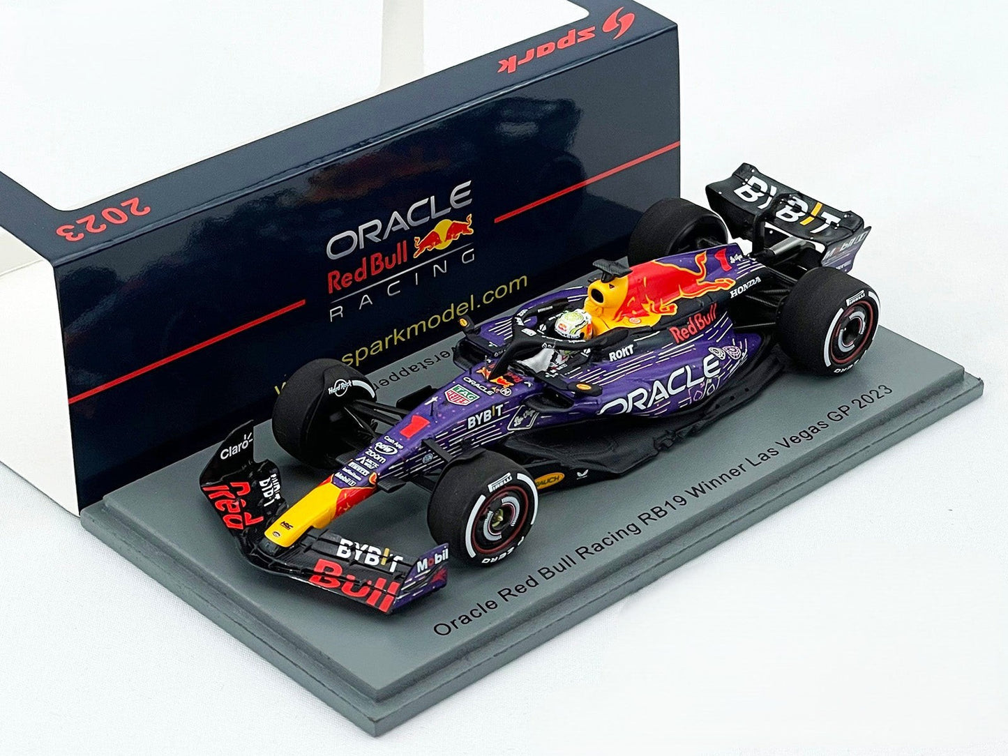 Spark 1/43 Red Bull RB19 #1 Max Verstappen Winner Las Vegas GP 2023 S8934