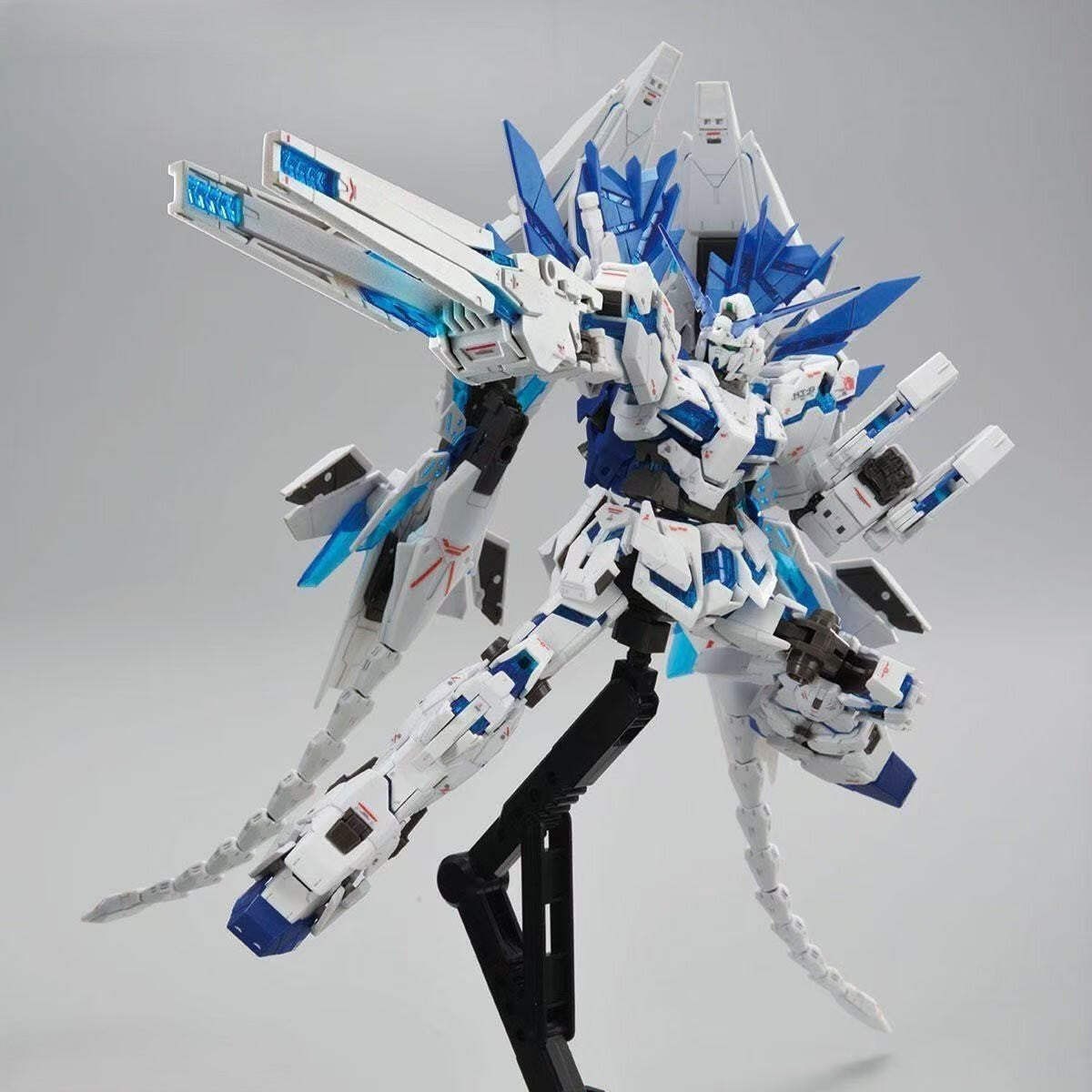 Bandai Gundam Base Limited RG 1/144 Unicorn Gundam Perfectibility Model Kit