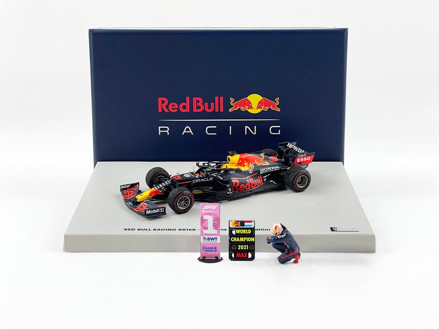 Spark 1/43 Red Bull RB16B #33 Verstappen Abu Dhabi 2021 World Champion