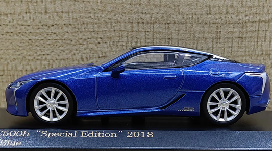Kyosho CARNEL 1:64 Lexus LC500h Special Edition 2018 Blue Diecast Model