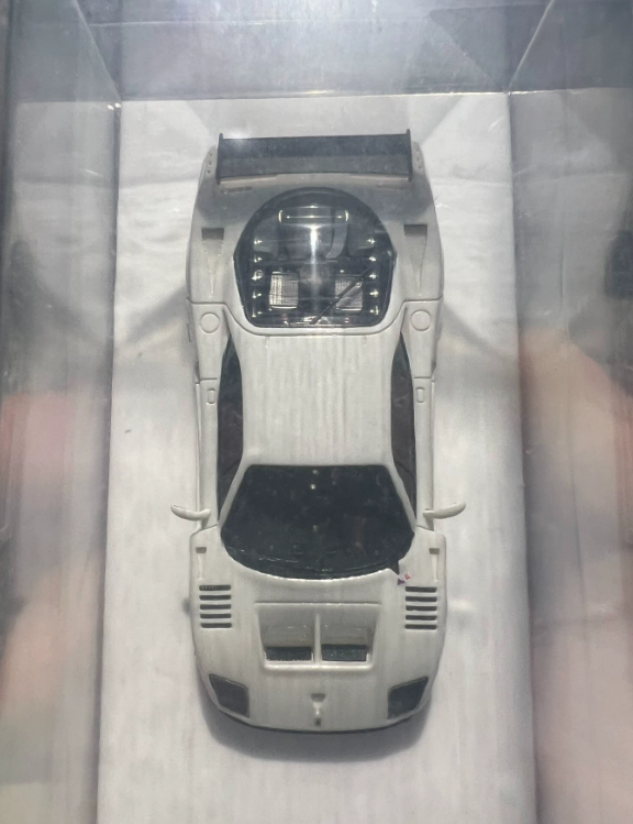 DMH 1:64 Ferrari F40 GTE Glow-in-the-Dark Green Resin Model