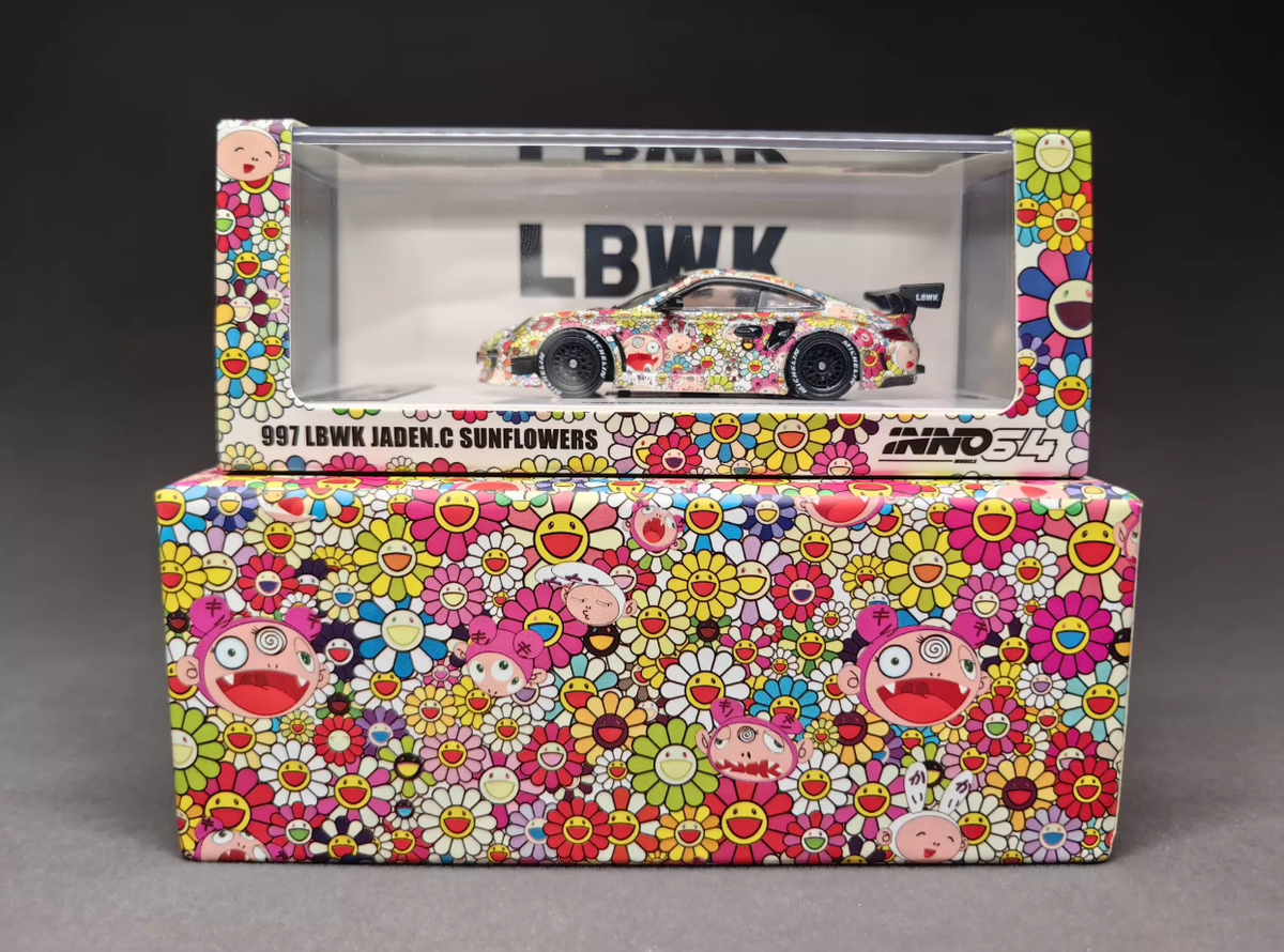 INNO 1:64 Porsche 997 LBWK Sunflower Livery Model