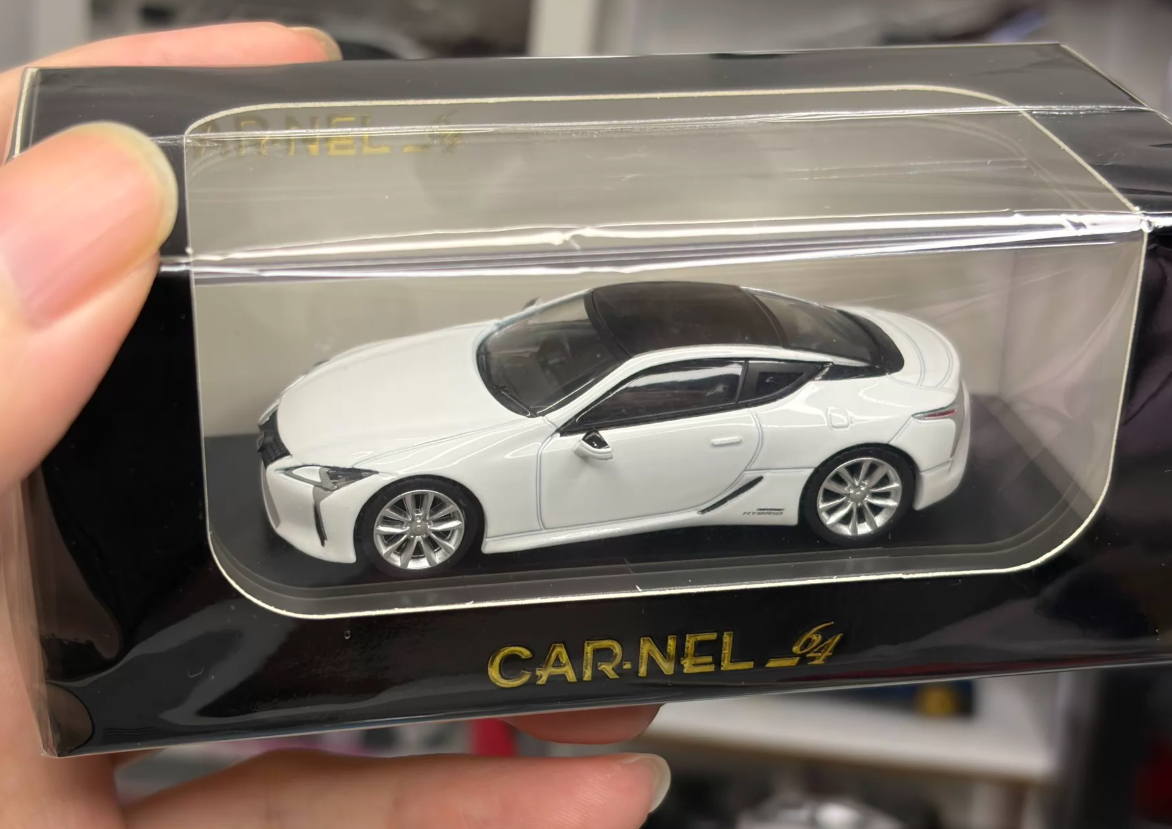 Kyosho CARNEL 1:64 Lexus LC500h White Diecast Model