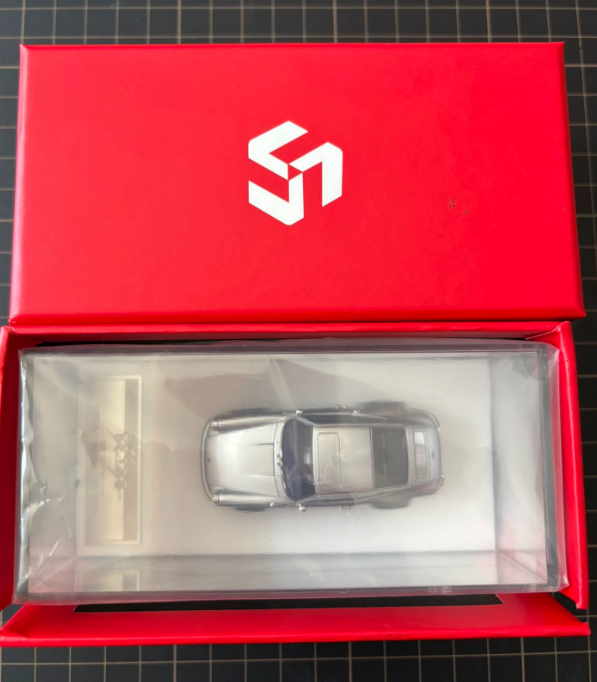 MY64 1:64 Porsche 911 Kaege Retro Silver Blue Interior Out of Print