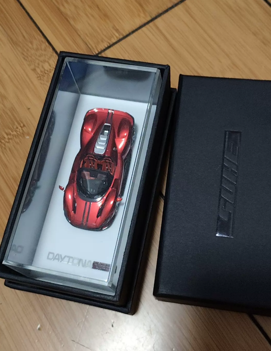 SUHE 1:64 Ferrari Daytona SP3 Candy Red Resin Model