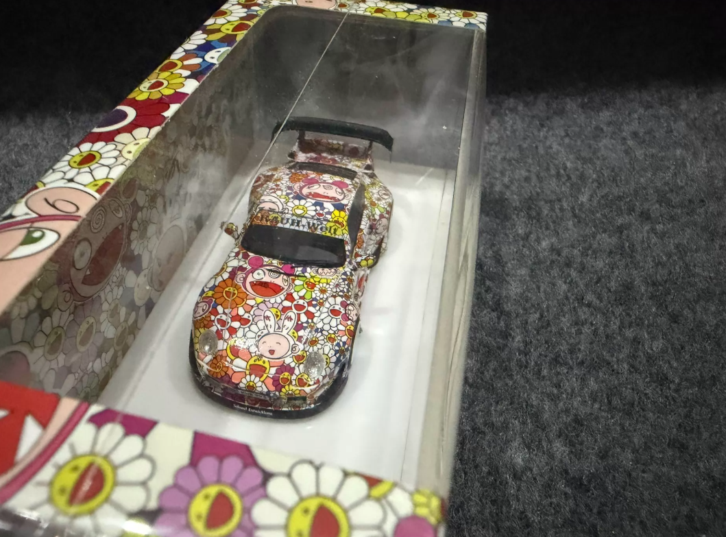 TP 1:64 RWB Porsche 911 993 Murakami Sunflower Model