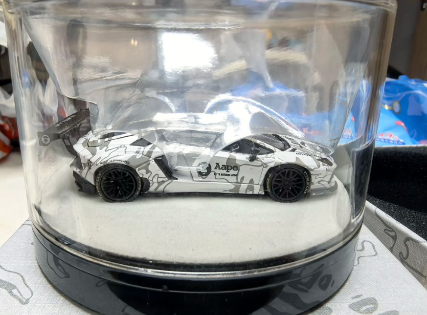 PGM 1/64 Lamborghini Aventador Aape Limited Deluxe Edition