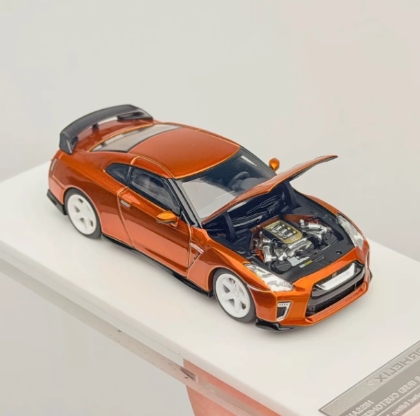 MOTORHELIX 1/64 Nissan GT-R R35  Midnight Orange Limited 699