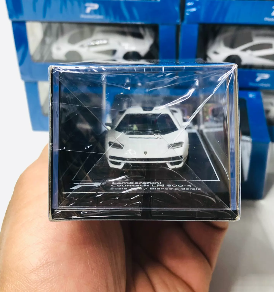 Postercars 1/64 Lamborghini Countach LPI 800-4 White