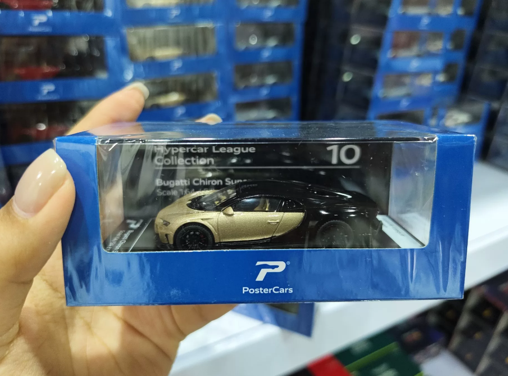 Postercars 1/64 Bugatti Chiron Super Sport Champagne Black 10