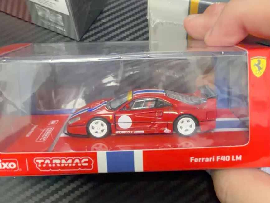 Tarmac Works x Ixo 1:64 Ferrari F40 LM Red Racing Model