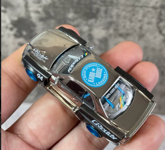 MINI GT Kaido House 1/64 R34 Skyline Lahaina Charity Rare No Box