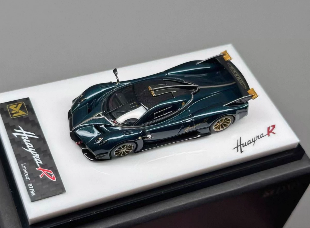 DMY 1/64 Pagani Huayra R Peacock Blue Carbon