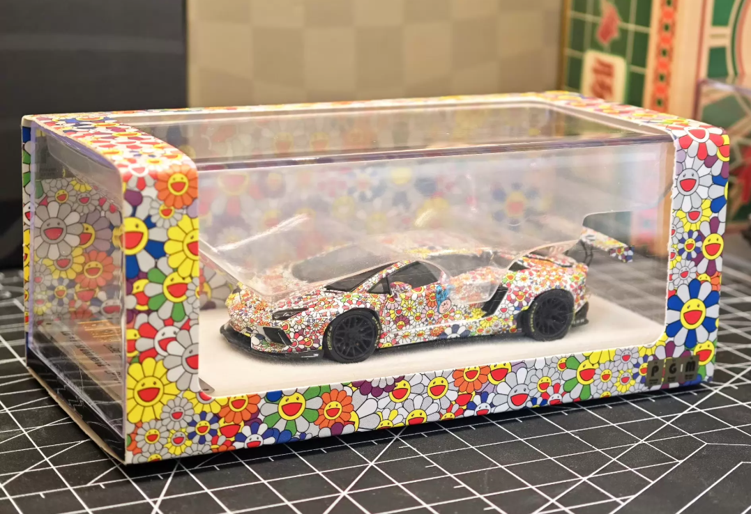 PGM 1:64 Lamborghini Huracan Sunflower Pattern Diecast Model